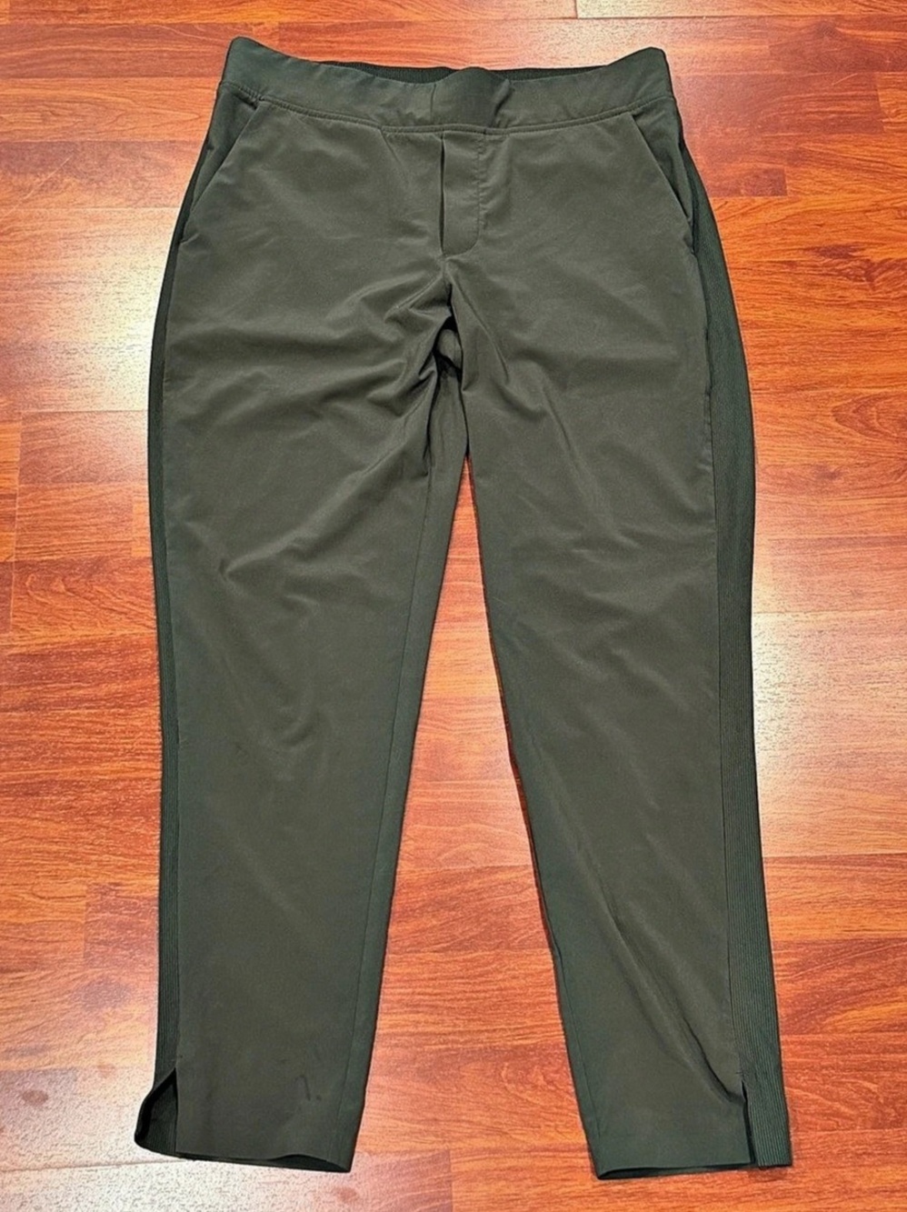Athleta Brooklyn Ankle Pant Green Straight Leg Pants Size 8